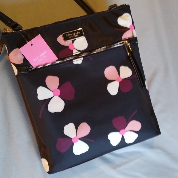 kate spade Handbags - Kate Spade Crossbody NWT